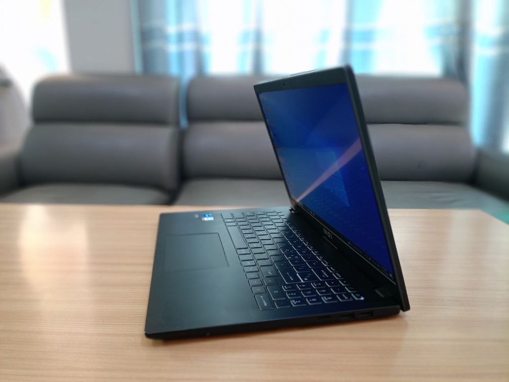 MSI Modern 15 (i5-1144G7, 8GB, 512SSD, 15.6")